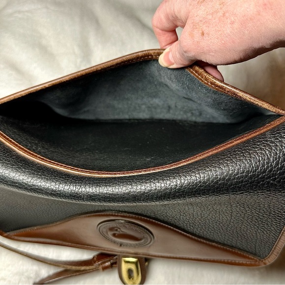 Vintage Dooney & Bourke Crossbody B6 978946 - Picture 5 of 13